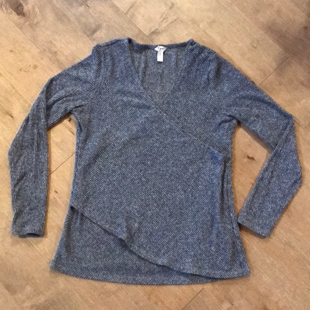 Thyme maternity nursing top